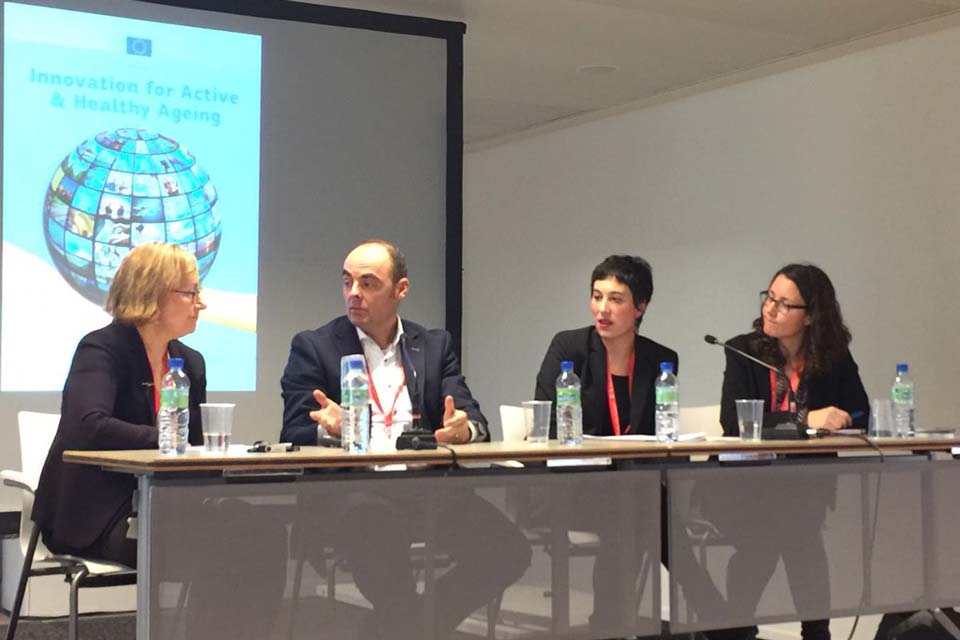 European Summit on Innovation for Active and Healthy Ageing, Informal Carers and Professionals