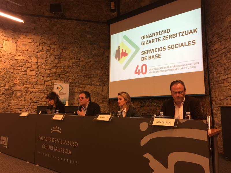 Servicios Sociales Base, Grupo SSI, Karmele Acedo