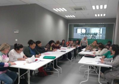 Mujeres migradas en el sector de los cuidados