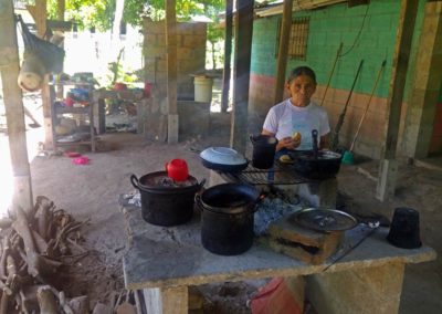 descartados-mayores-el-salvador-02