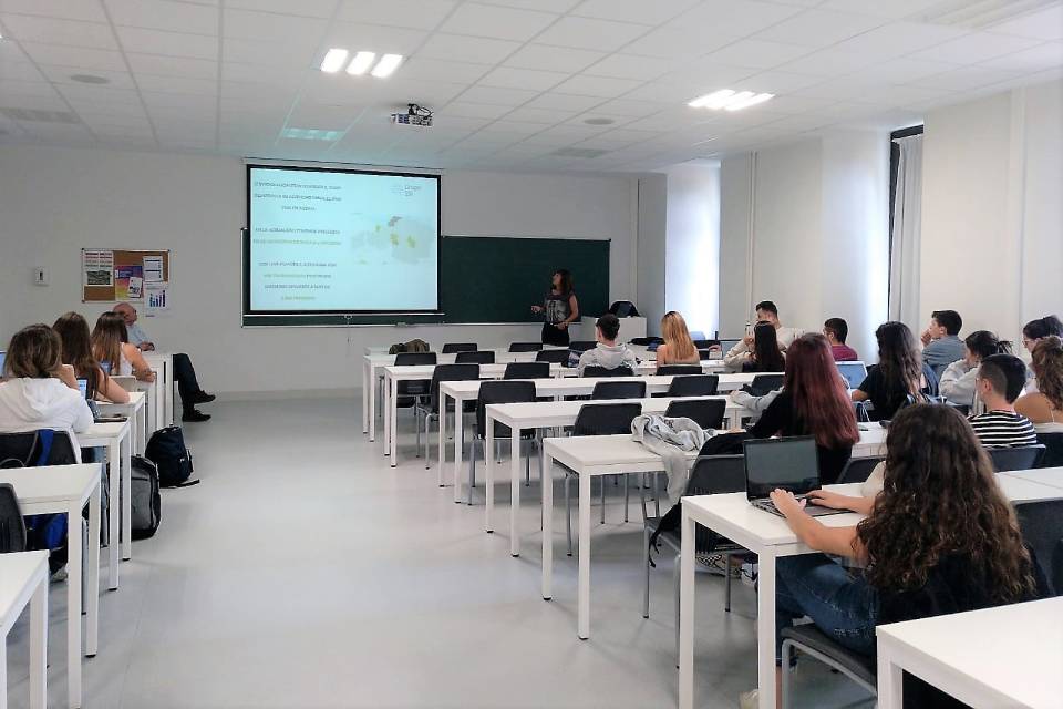 Jornada de empleo e inserción sociolaboral en la Universidad de Deusto