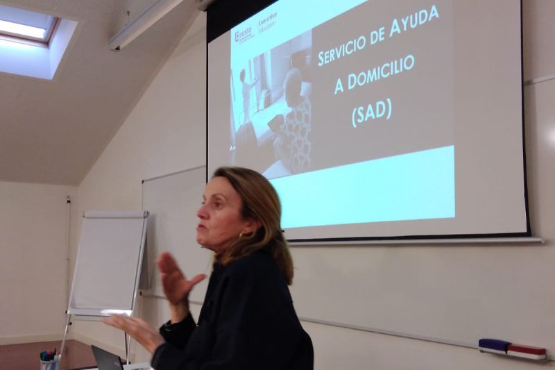 Máster en Dirección de Servicios Sociales en Cuidados de Larga Duración