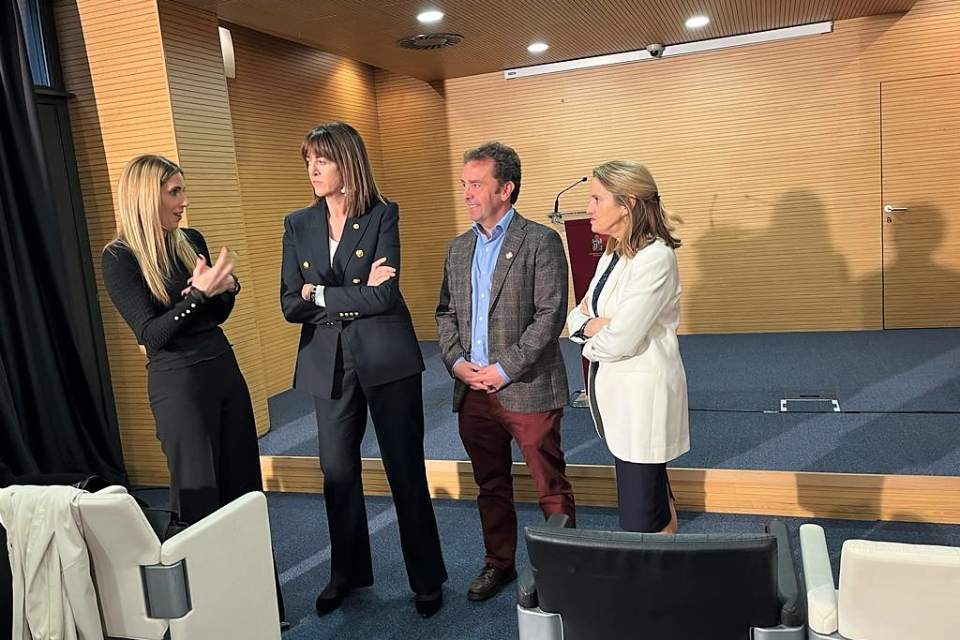 Presentación de un nuevo programa piloto de formación continua en Ermua